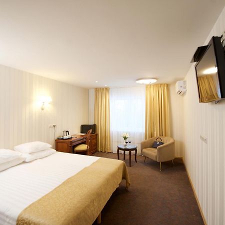 Villa Hotel Theresa Rakvere Ngoại thất bức ảnh