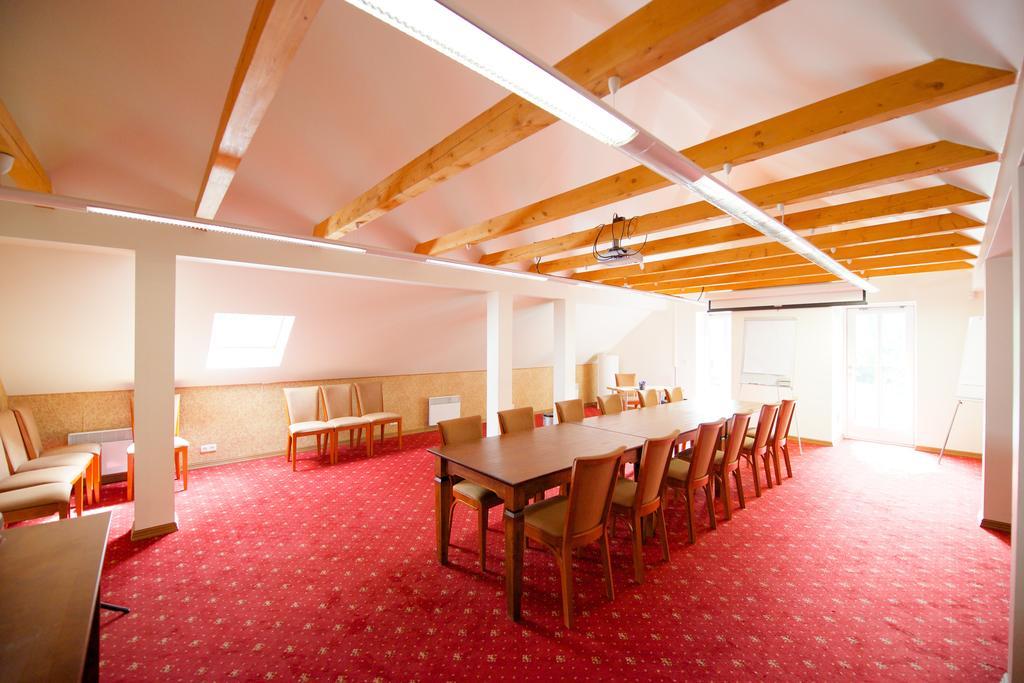 Villa Hotel Theresa Rakvere Ngoại thất bức ảnh