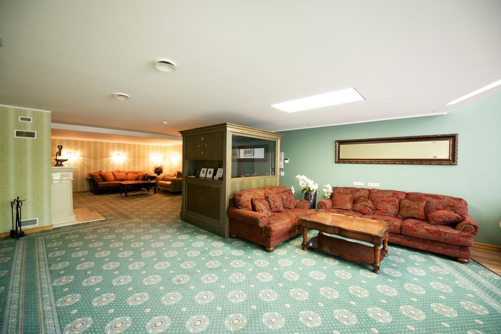 Villa Hotel Theresa Rakvere Ngoại thất bức ảnh
